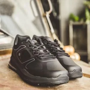 Shoes for Crews Evolution II Men's Slip Resistant Food Service Work Sneaker 9 Black - Ligthweight