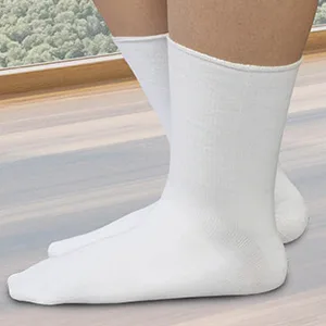 SmartKnit Seamless Wide Crew Socks for Diabetes Arthritis or Sensitive Feet 1 Pair (2 Count) Medium Black - Comfort Enhanced for All