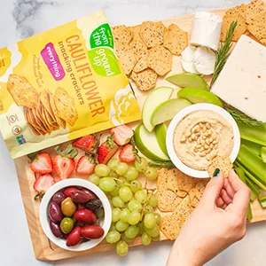 Real Food From The Ground Up Cauliflower Snacking Crackers - 6-Pack Snack Bags (Sea Salt) - snacking crackers