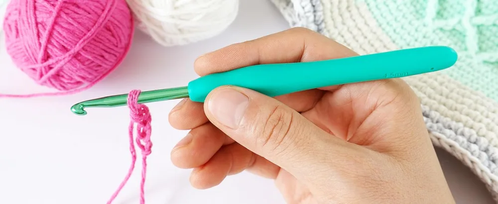 1Pack Size H / 5.0mm Crochet Hook Super Smooth & Ergonomic for Beginner and Advanced (5.0mm-H) 5mm-H - crochet hooks