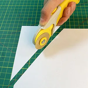AUTOTOOLHOME Titanium Rotary Cutter Blades 60mm 10 Pack Replacement Quilting Scrapbooking Sewing Arts Crafts Farbric Paper Cutting Tool - paper cutter