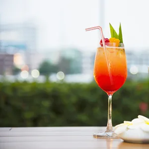 200 Bendable Disposable Drinking Straws - Flexible Straws - Bendy Straws Disposable - Plastic Straws Bendable - Classic Straws - Straws disposable- Straws Drinking Plastic Stripes - strawas strawls staw bendy striped disposal extra large staws plastival thin bulk strwa strawllers