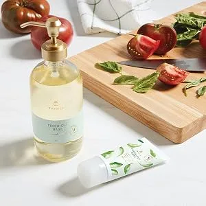 Thymes Hand Wash Fresh-Cut Basil - 9 Fl Oz  - Thymes