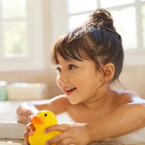 Munchkin White Hot Safety Rubber Bath Duck Toy Pack of 1 - rubber duck