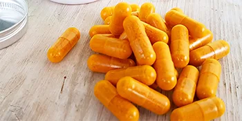 Curcumin 95 Advanced by LLS | High Strength Curcumin (the Active Component of Turmeric) with 95% Curcuminoids + BioPerine Vitamin D Tomato and Ginger Root | 60 Capsules - Advanced Curcumin turmeric, digestion, gut, anti inflammatory, bioavailable, pain relief