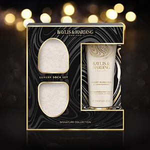 Baylis & Harding Sweet Mandarin and Grapefruit Luxury Foot Care Gift Set (Pack of 1) - Vegan Friendly - Lifestyle Image