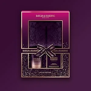 Baylis & Harding Wild Fig & Pomegranate Luxury Slipper Gift Set (Pack of 1) - Vegan Friendly - Lifestyle Image