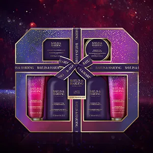Baylis & Harding Midnight Fig & Pomegranate Ultimate Bathing Large Gift Set (Pack of 1) - Vegan Friendly - Lifestyle Image