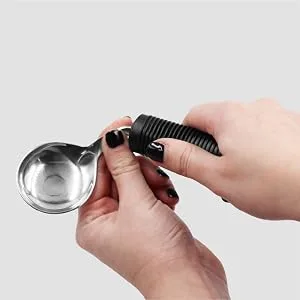 KMINA - Bendable Spoon for Elderly Curved Spoon with Grip Handle Adaptive Eating Utensils Padded Cutlery for Disabled Ergonomic Cutlery for Adults Easy Grip Spoon for Disabled - Bendable Spoon Elderly Velcro Curved Grip Handle Adaptive Eating Utensils Padded Cutlery Disabled