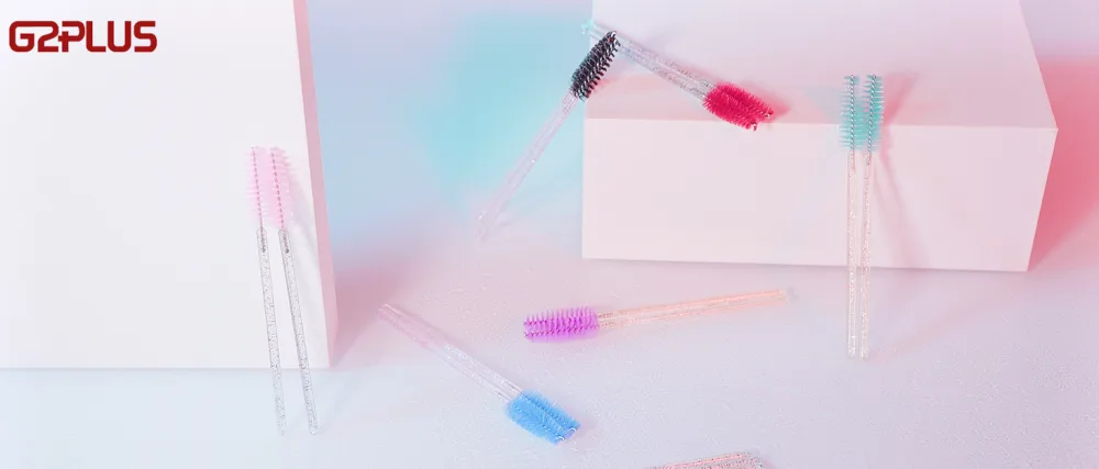 G2PLUS 50 PCS Disposable Eyelash Brushes - Pink Eyelash Spoolies for Extensions - Crystal Mascara Wands - Eyelash Extension Brush Applicator for Eyelash Extensions 50 Glitter Pink - Disposable Eyelash Brushes