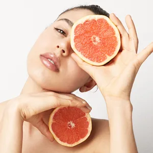Baylis & Harding Sweet Mandarin & Grapefruit Ultimate Bathing Large Gift Set (Pack of 1) - Vegan Friendly Ultimate Bathing Gift Set - Lifestyle Image