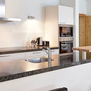 HG Natural Stone Kitchen Worktop Cleaner Quartz Worktop Cleaner Granite Worktop Cleaner & Marble Cleaner Gentle Kitchen Cleaner & Kitchen Degreaser Spray - 500ml Single - product information 7