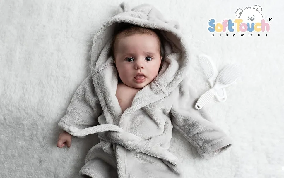 Soft Touch Plain Hooded Robe with Cute Ears for Infants Aged 6-12 Months (White) - Baby in hooded robe