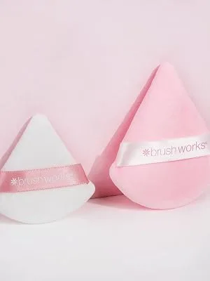Brushworks Triangular Powder Puff Duo - Brushworks Triangular Powder Puff Duo