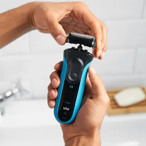 Braun Series 3 Electric Shaver Replacement Head Easily Attach Your New Shaver Head Compatible With All Series 3 ProSkin Electric Shavers 32B Black - Braun Shaver Replacement Part 32 B Black - Compatible with Series 3 shavers