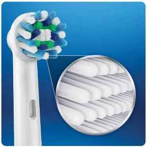 Oral-B CrossAction Toothbrush Heads 8 count (Pack of 1) - Designed with Dentists, Exclusively for Oral-B