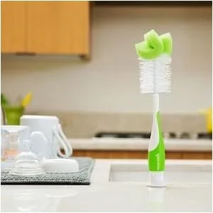 Munchkin Sponge 2-in-1 Bottle Brush (Bonus Teat Brush Stored in Handle) Assorted Pack of 1 - product information 2