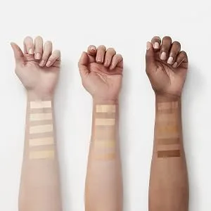 Maybelline Fit Me! Full Coverage Concealer Matte & Poreless Ultra Blendable Shade: Deep 35 6.8 ml Deep 35 6.80 ml (Pack of 1) - swatches
