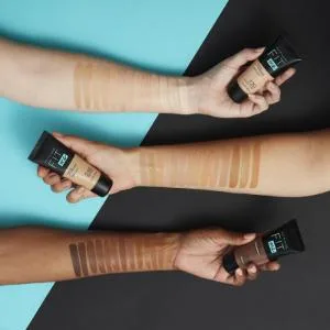 Maybelline Fit Me Matte & Poreless Foundation 120 Classic Ivory 30ml 120 Classic Ivory 30 ml (Pack of 1) - product information 4
