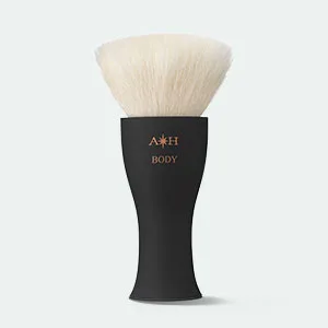 Amanda Harrington London The Small Body Brush - Brush