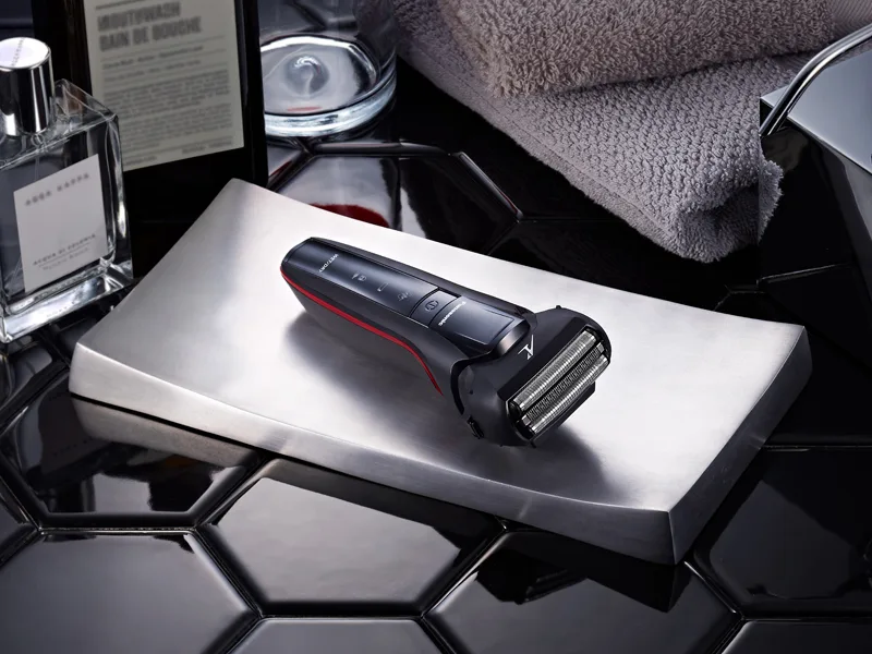 Panasonic ES-LL21 Hybrid Wet & Dry Electric 3-Blade Shaver with Trim Attachment for Men (2 Pin Plug) Black ES-LL21-K511 Single - Sharp & Smooth Finish