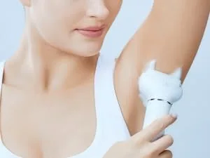Panasonic ES-EL8C Wet and Dry Cordless Epilator with 7 Attachments & LED Light (UK Plug) EL8C - 7 attachments - Sensitive area
