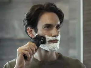 Panasonic ES-LV6U Wet & Dry 5-Blade Electric Shaver for Men - Precise Clean Shaving Black - UK 2 pin plug Precise shaver - product information 8