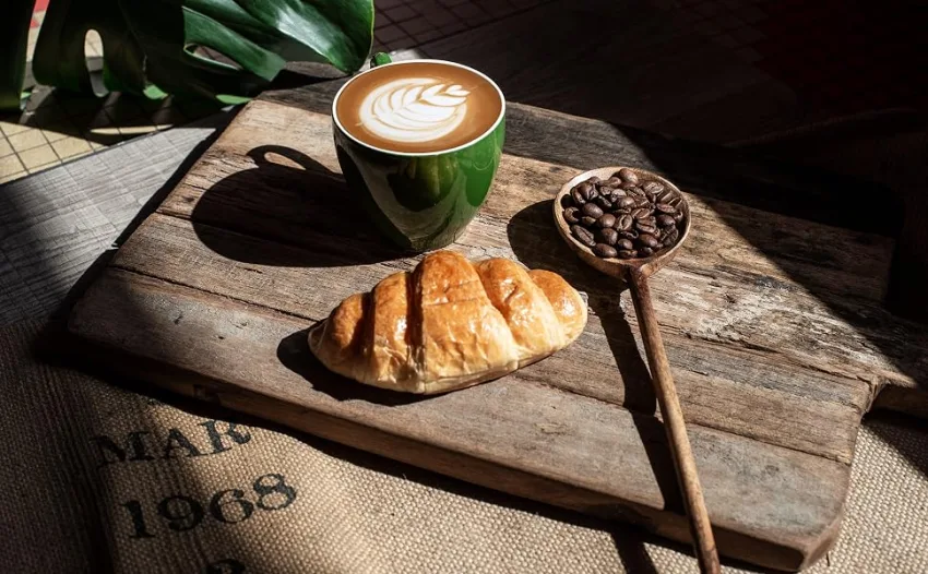 Cherry Storm - No. 17 Blend - Coffee Beans - 500g - 100% Arabica 500 g (Pack of 1) - no. 17 blend fresh roast coffee beans, latte art cup croissant wooden spoon coffee on wooden board