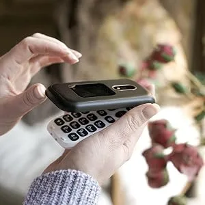 Doro 6060 Unlocked 2G Clamshell Big Button Mobile Phone for the Elderly with 2.8" Screen External Display and Charging Cradle Included UK and Irish Version (Red) - in case of emergency function