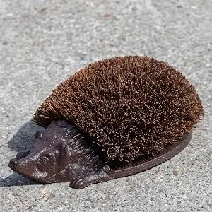 Woodside Heavy Duty Cast Iron Hedgehog Boot Brush & Scraper for Wellies Trainers Shoes etc Mud & Dirt Brush - W838