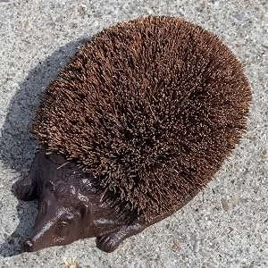 Woodside Heavy Duty Cast Iron Hedgehog Boot Brush & Scraper for Wellies Trainers Shoes etc Mud & Dirt Brush - W838