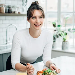 Deliciously Ella Oat Bars (16 x 50g) (Apple & Raisin) - Ella Lifestyle