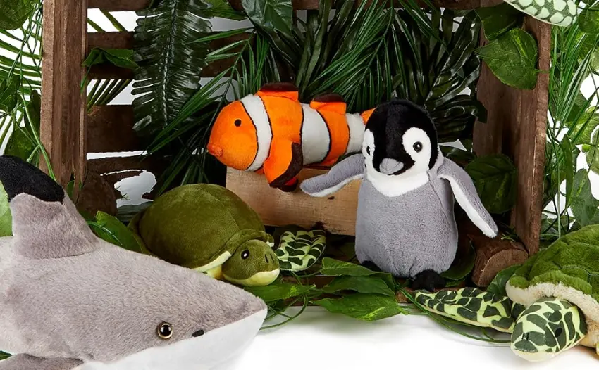 Zappi Co Ultra Soft Penguin Chick Plush Toy (22cm Width) - 100% Recycled Eco-Friendly Newborn Gift Realistic Lifelike - Zappi Penguin Chick soft plush animal gift idea christmas birthday childrens