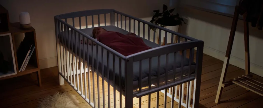 Maxi-Cosi Glow Crib Light Light with Smart Motion Detection Customizable Settings in app Easy Installation Part of Maxi-Cosi Connected Home Range - Compatible with Alexa and Google Assistant - Maxi-Cosi Connected Home