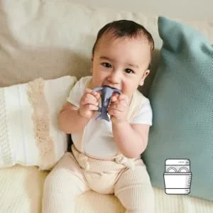 Matchstick Monkey Antimicrobial Silicone Teether & Gel Applicator Easy To Grip BPA Free 3 Months Old+ 11 cm Shreddy Shark Shreddy Shark 3 Months Old+ 1 Animal Teether - product information 3