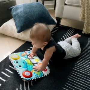 Baby Einstein Ocean Explorers Neptune's Kick & Explore Musical Kick Pad & Crib Toy for Ages 0 Months and up - Neptune