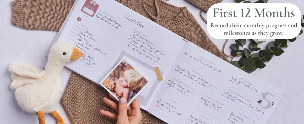 Pregnancy Journal and Memory Book Gift Pregnancy Diary for Expecting New Mums - Includes Calendar Scrapbook Checklist and Organiser (Baby Animals) - first 12 months