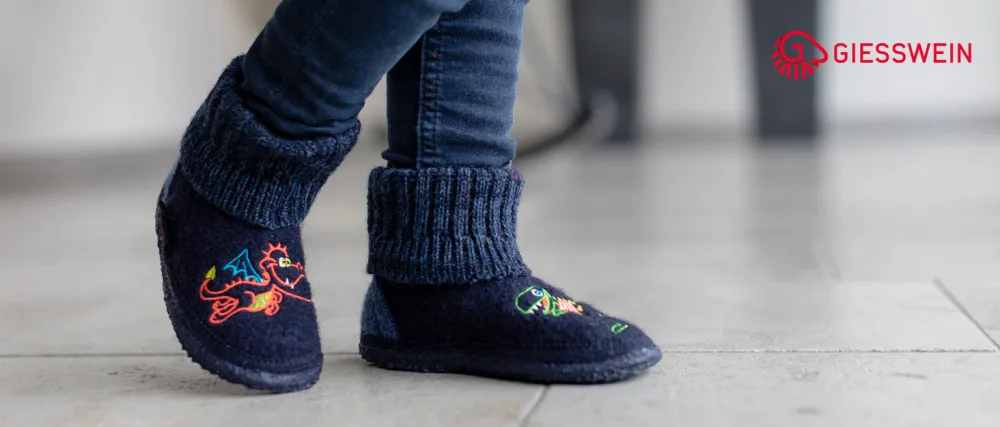 Giesswein Unisex Kid's Strass - Slim Fit High Slippers 2 UK Child Dark Blue - GIESSWEIN