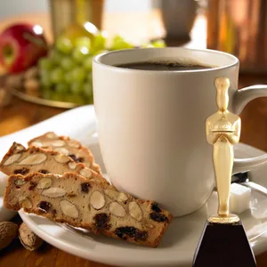 Almondina Chocolate Cherry Almond Cherry Chocolate Biscuits 4 oz (113.4 g) - highlight 3