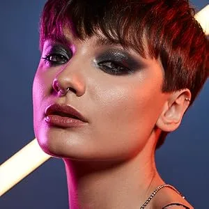 NYX Cosmetics Ultimate Shadow Palette Brights - product information 4